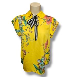 Lily White blouse. Medium